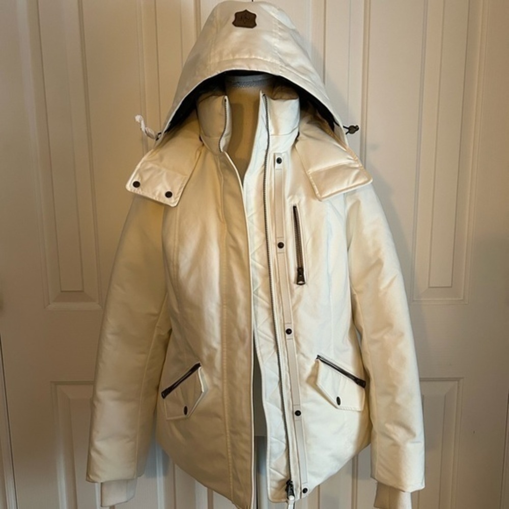 NWT ROMI - OFWH MACKAGE Women Winter Puffer Coat, Offwhite, Size Large